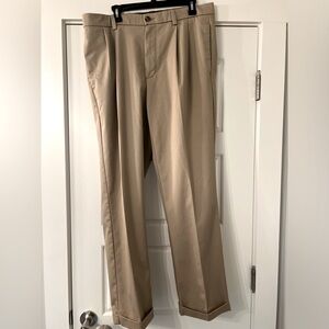 Four (4) Men’s Rountree & Yorke pants 36x32